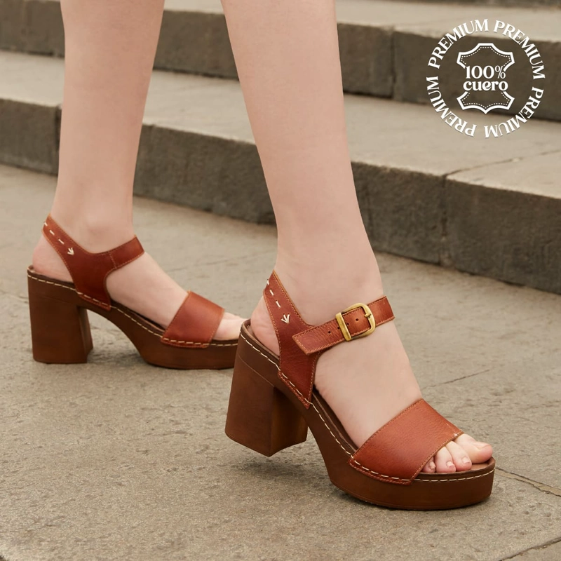SANDALIAS CON TACO ECCO CUERO MUJER TRIANA07 COBRE - 1