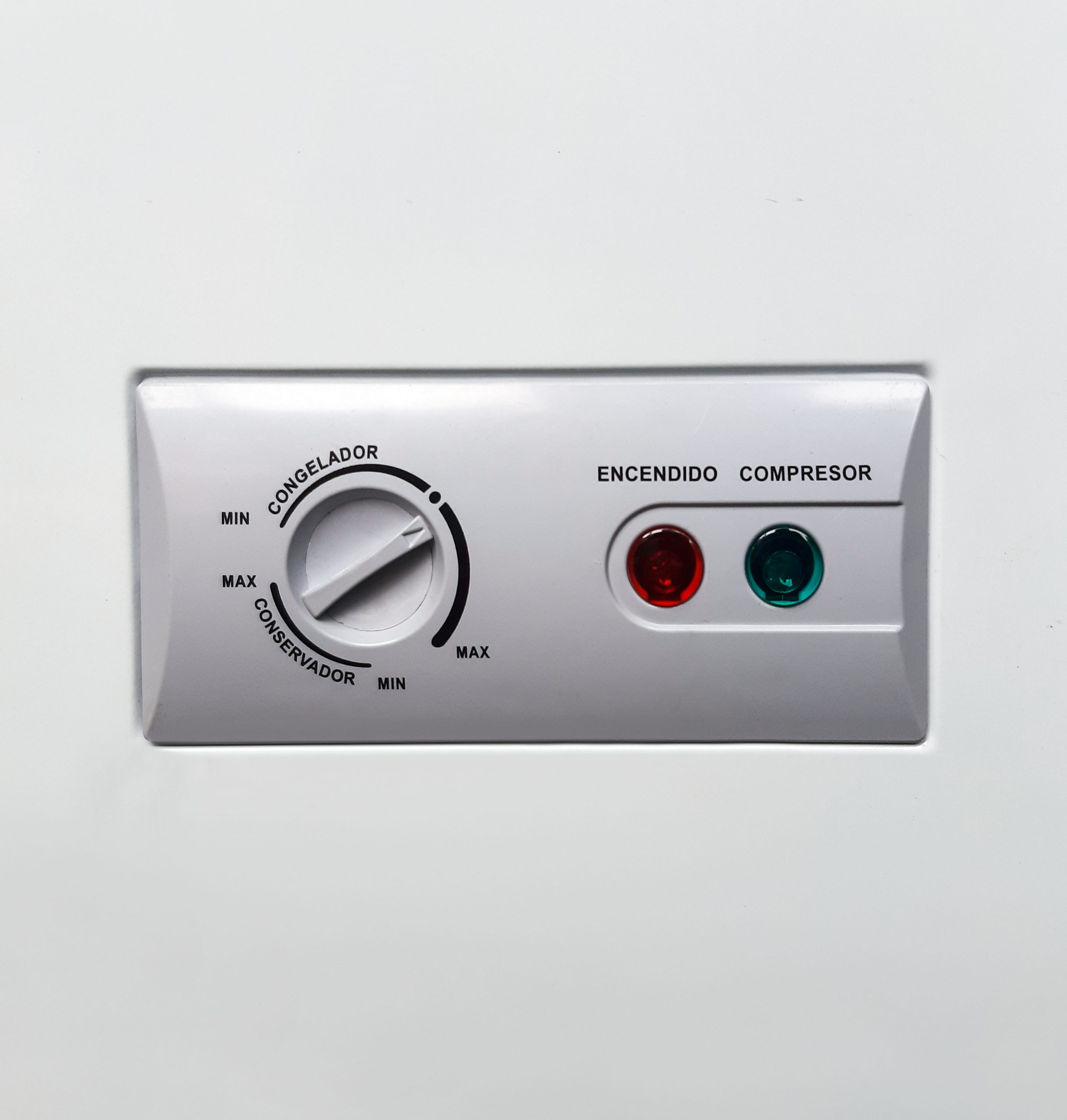 VENTUS CONSERVADORA TAPA VIDRIO CTV-110 BLANCO 110L - 4