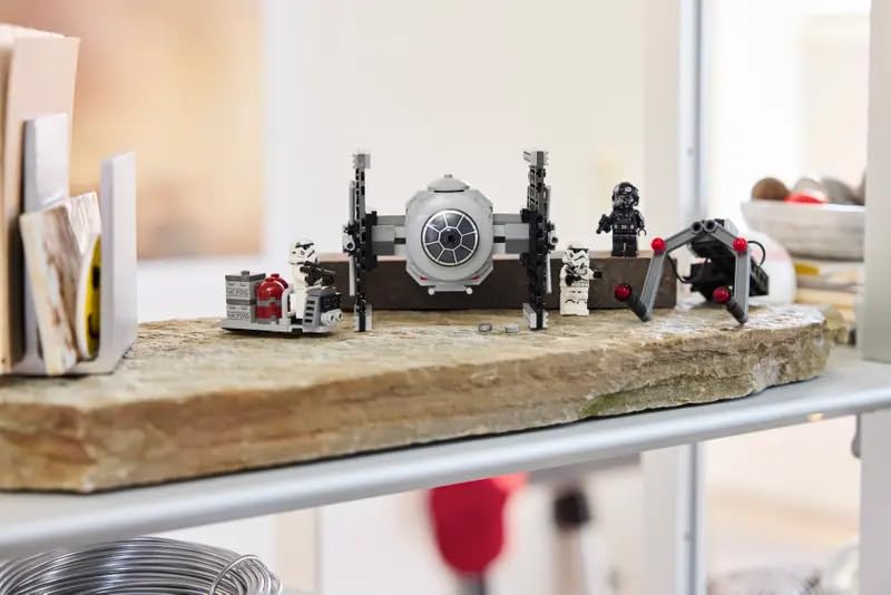 LEGO STAR WARS TIE FIGHTER CON ESTANTE DE HANGAR IMPERIAL (236 PIEZAS 40771) - 4