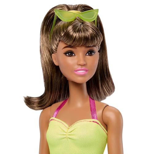 JUEGO DE MUÑECAS DE MODA ESTILO BARBIE LOOKS Y ACCESORIOS INSPIRADOS EN LA PLAYA MUÑECA KEN DE 65 ANIVERSARIO EXCLUSIVO DE AMAZON - 2