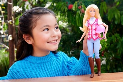 MUÑECA MALIBU DE BARBIE Y ACCESORIOS DE MISTERIOS LA GRAN CARRERA DE CABALLOS INCLUYE MUÑECA DE MODA ATUENDO DE EQUITACIÓN - 2