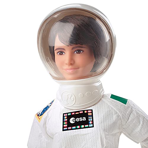 BARBIE SIGNATURE ROLE MODELS MUÑECA SAMANTHA CRISTOFORETTI DE LA ASTRONAUTA DE LA ESA MORENA DE 115 PULGADAS CON TRAJE ESPACIAL - 3