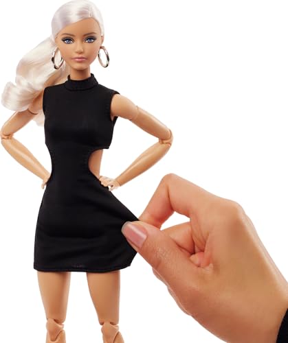 BARBIE BASICS MUÑECA COLECCIONISTA MODELO 02 CON CABELLO RUBIO MINI VESTIDO NEGRO Y BOTAS DE GLADIADOR MODA DE AJUSTE UNIVERSAL - 3