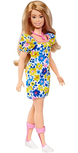 MUÑECA BARBIE FASHIONISTAS 208 CON SÍNDROME DE DOWN USANDO VESTIDO FLORAL CREADA EN ASOCIACIÓN CON LA SOCIEDAD NACIONAL - 1