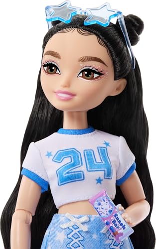 BARBIE DREAM BESTIES WEEKEND GETAWAY RENEE MUÑECA Y ACCESORIOS MUÑECA DE MODA CON MODAS EXTRAÍBLES Y 7 PIEZAS DE JUGUETE - 3