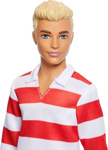 MUÑECO BARBIE FASHIONISTAS KEN N 241 CON CABELLO RUBIO USANDO UNA CAMISA POLO A RAYAS ROJAS Y BLANCAS CON PANTALONES CORTOS - 2