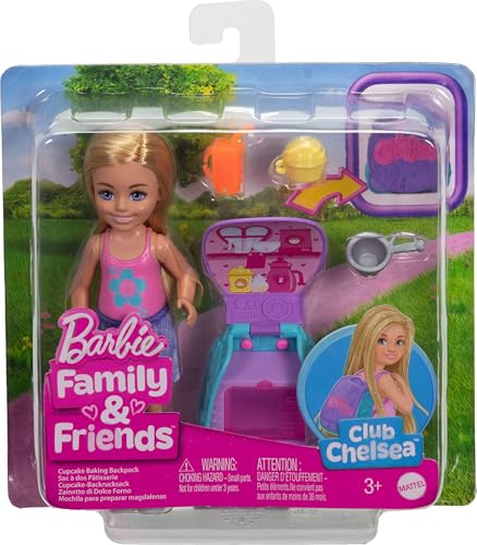 BARBIE FAMILY FRIENDS MUÑECA CHELSEA RUBIA CON MOCHILA PARA HORNEAR CUPCAKES MOCHILA USABLE CON PIEZAS DE JUEGO PARA HORNEAR - 6