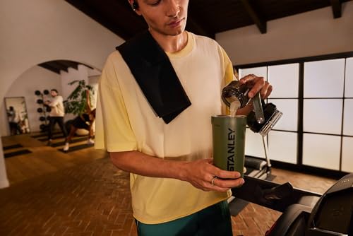 STANLEY VITALIZE BOTELLA AGITADORA DE 20 ONZAS VASO AGITADOR DE ACERO INOXIDABLE AISLADO A PRUEBA DE FUGAS ALMACENAMIENTO - 6