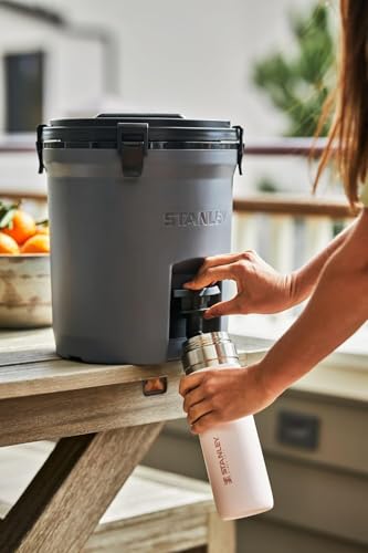 STANLEY QUICK FLIP GO BOTELLA DE AGUA DE 24 ONZAS TAPA CON BOTÓN PULSADOR A PRUEBA DE FUGAS Y EMPACABLE PARA VIAJES Y DEPORTES - 6