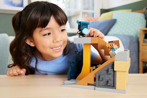 MATTEL MINECRAFT MINI MODE PLAYSET SET RISE OF THE WARDEN CON 2 MINIS INCLUYENDO FIGURAS DE STEVE Y WARDEN Y CÓDIGO DLC - 2
