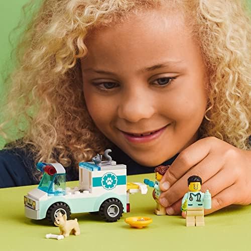 LEGO CITY VET VAN RESCUE 60382, AMBULANCIA DE ANIMALES DE JUGUETE, JUEGO DE JUGUETE DE APRENDIZAJE PARA NIÑOS DE 4 AÑOS MÁS - 7