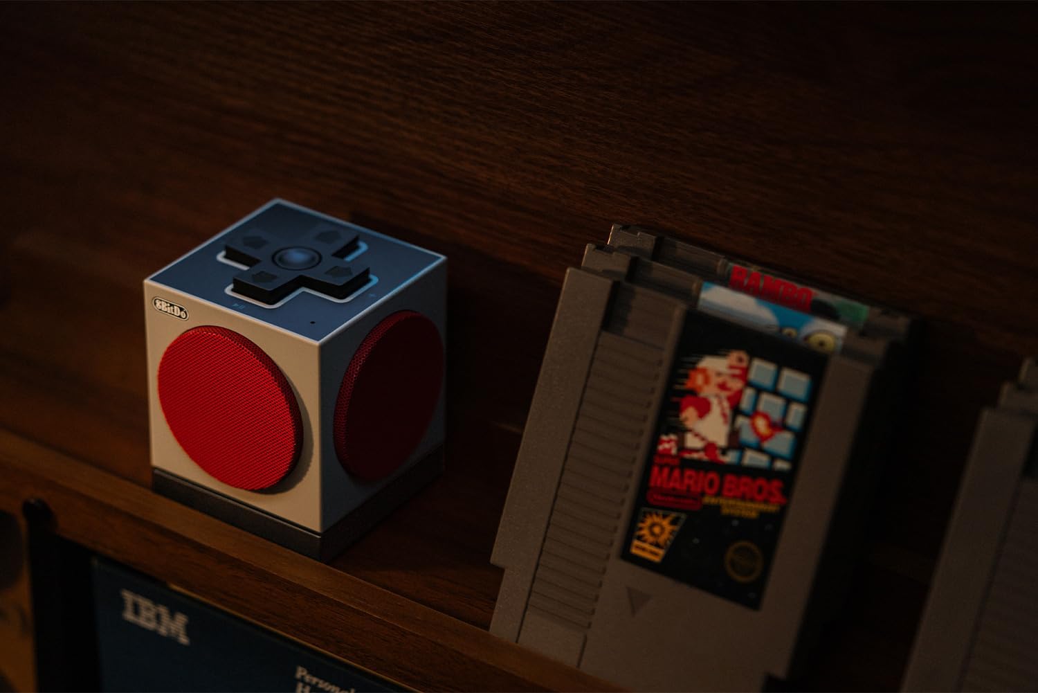 8BITDO ALTAVOZ RETRO CUBE 2, ALTAVOZ BLUETOOTH PORTÁTIL CON SONIDO ESTÉREO, BASE DE CARGA INALÁMBRICA, BLUETOOTH - 7
