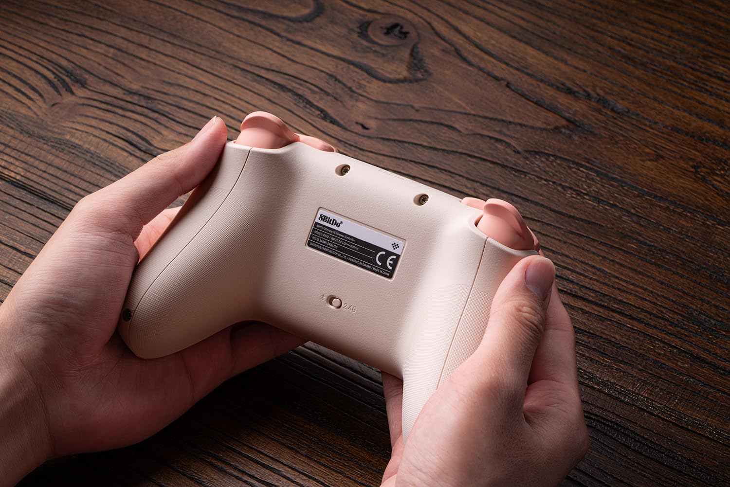 8BITDO ULTIMATE 2C HALL EFFECT JOYSTICKS AND HALL TRIGGERS WIRELESS CONTROLLER FOR WINDOWS PC AND ANDROID, WITH REMAPPABLE - 7