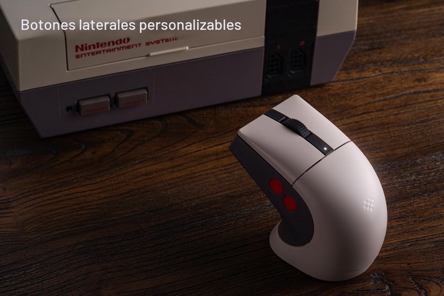 8BITDO RATÓN RETRO R8 CON BASE DE CARGA, SENSOR ÓPTICO PAW 3395 DPI 26K, FRECUENCIA DE SONDEO 4K, BOTONES PROGRAMABLES, - 4
