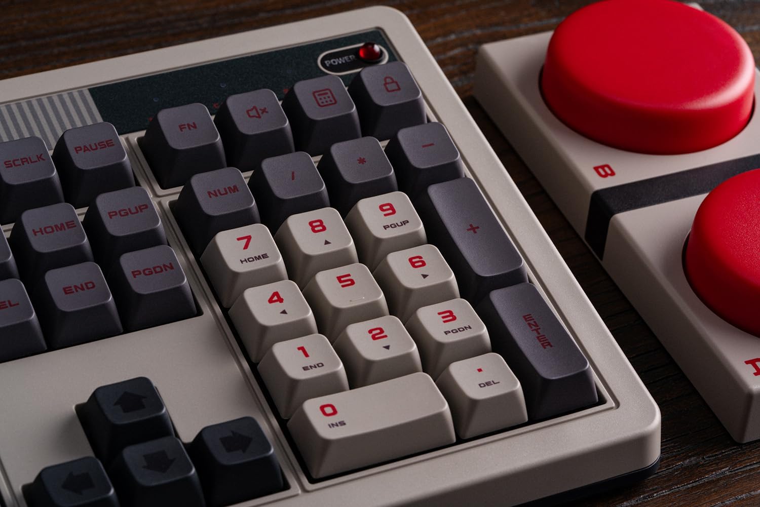 8BITDO TECLADO MECÁNICO RETRO 108 CON 108 TECLAS Y TECLADO NUMÉRICO INTEGRADO, BLUETOOTH/2.4G/USB-C TECLADO INALÁMBRICO - 6