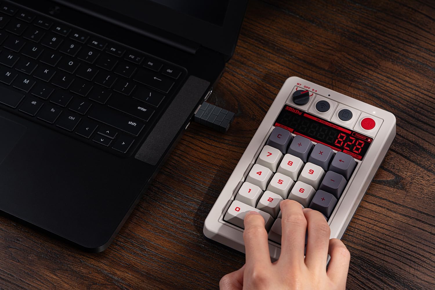 8BITDO RETRO 18 MECHANICAL NUMPAD, SUPPORTS CALCULATOR MODE, BLUETOOTH/2.4G/WIRED NUMPAD FOR WINDOWS AND ANDROID - N EDITION - 5