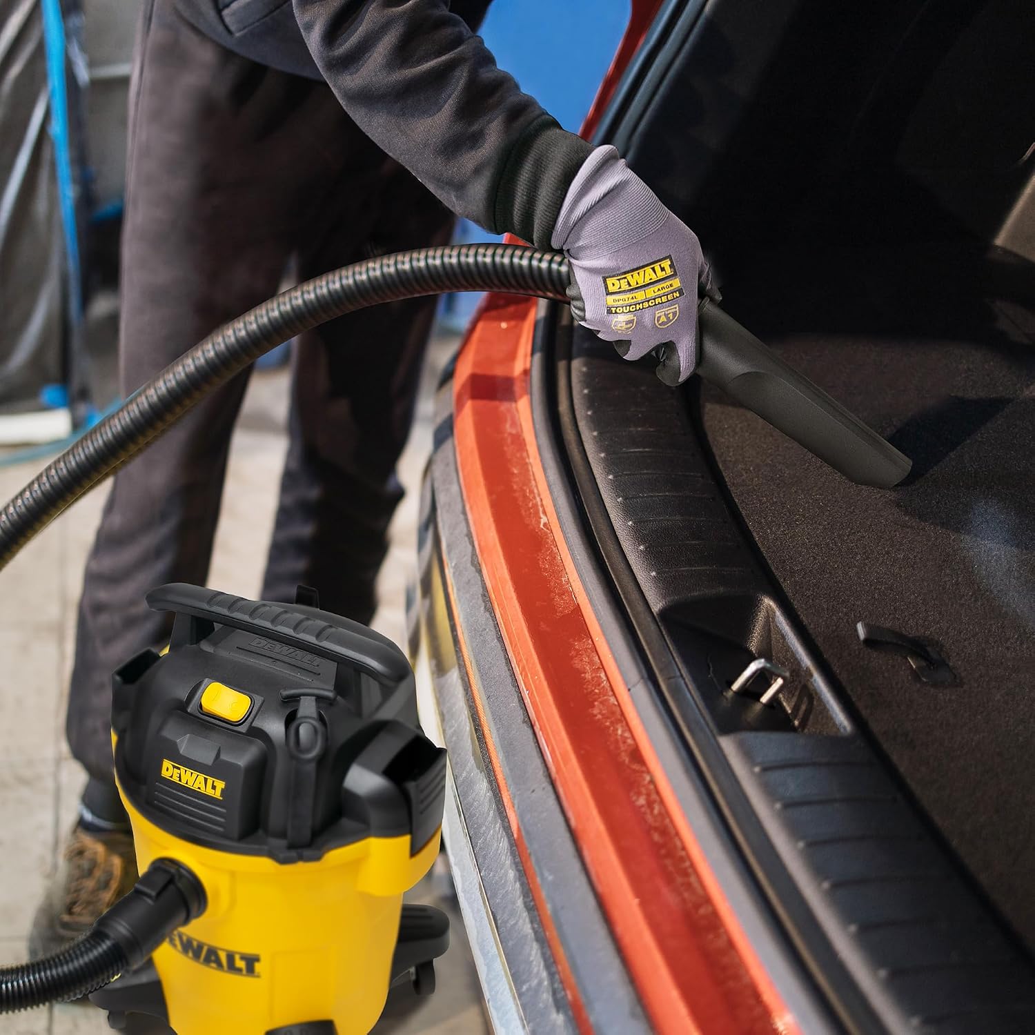 DEWALT ASPIRADORA DE 6 GALONES 4HP POLY WET DRY VACUUM SOLUCIÓN DE LIMPIEZA DEFINITIVA PARA ENTORNOS DE TALLER - 2