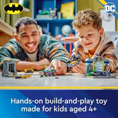 LEGO DC BATMAN: LA BATCUEVA CON BATMAN, BATGIRL Y EL JOKER, DIVERTIDO JUGUETE DE SUPERHÉROE, REGALO PARA NIÑOS A PARTIR DE 4 - 6