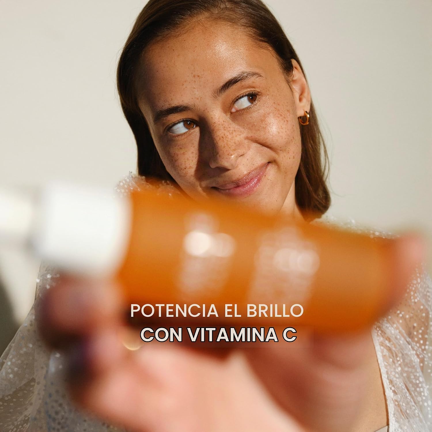 LUMENE NORDIC-C VALO BRILLO GLOW BOOST ESENCIA FACIAL SÉRUM FACIAL CONCENTRADO PARA CARA, SUERO DE VITAMINA C BRILLO GLOW UP - 4