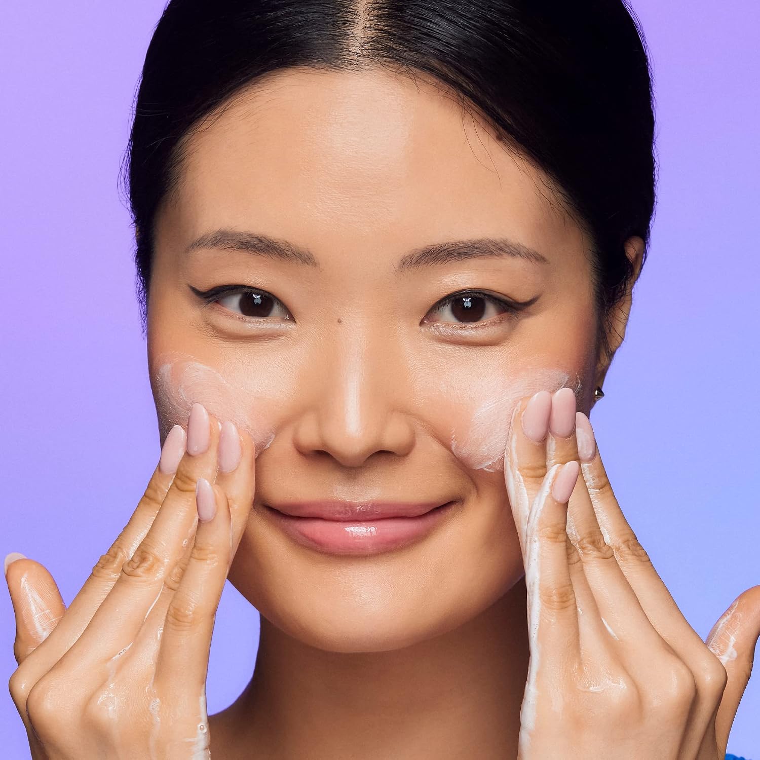 LANEIGE ESPUMA LIMPIADORA DE BANCO DE AGUA: LAVADO FACIAL HIDRATANTE Y REMOVEDOR DE MAQUILLAJE CON ÁCIDO HIALURÓNICO - 7