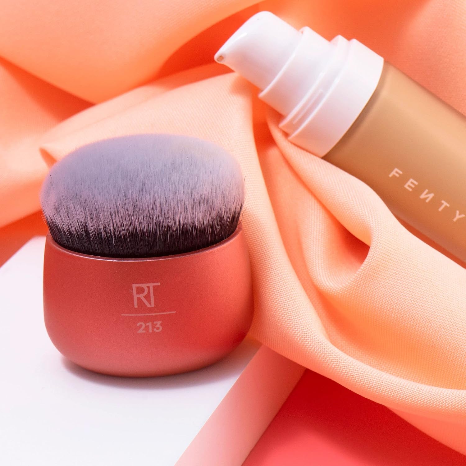 REAL TECHNIQUES LICUADORA DE MAQUILLAJE, BROCHA KABUKI PARA MAQUILLAJE - 5
