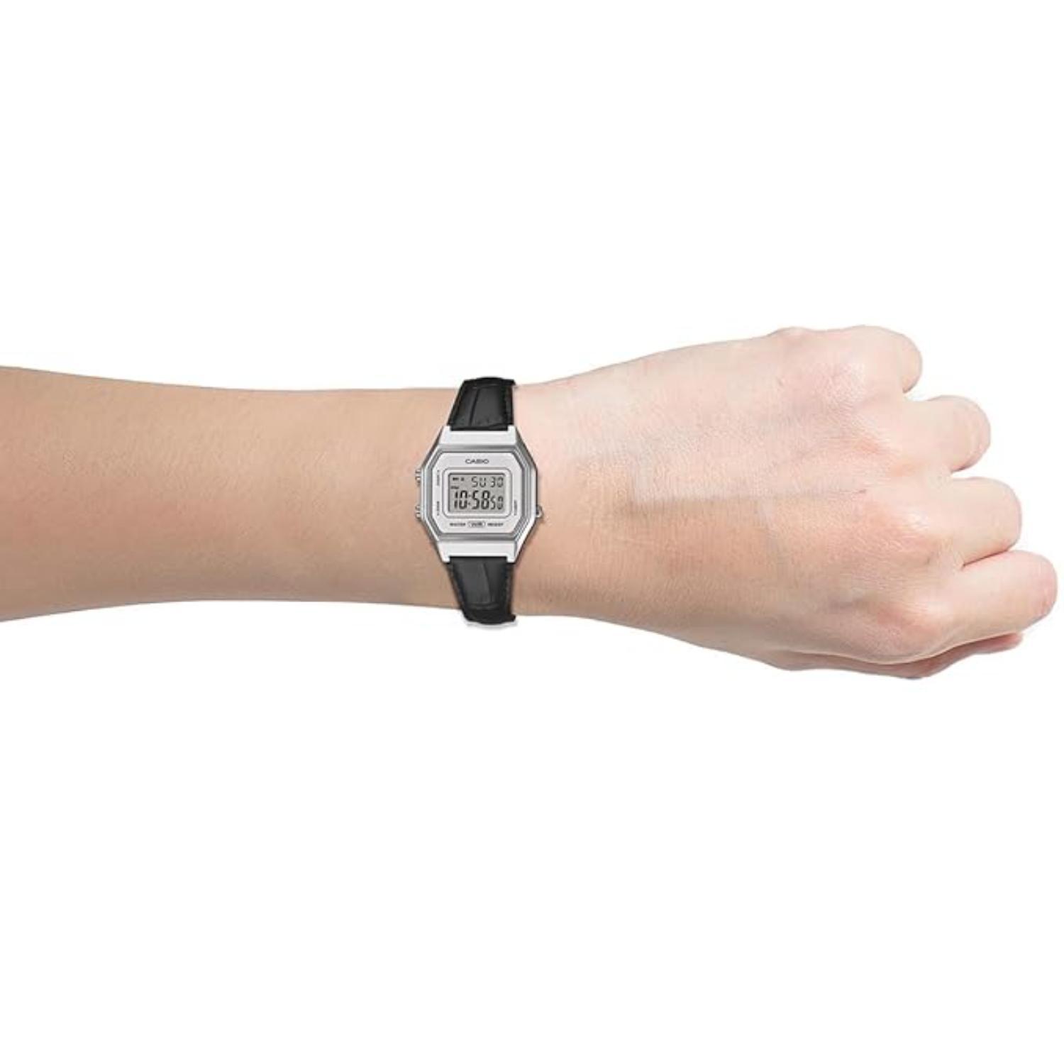 RELOJ CASIO LA680WEL-1DF MUJER DE CUERO NEGRO - 6