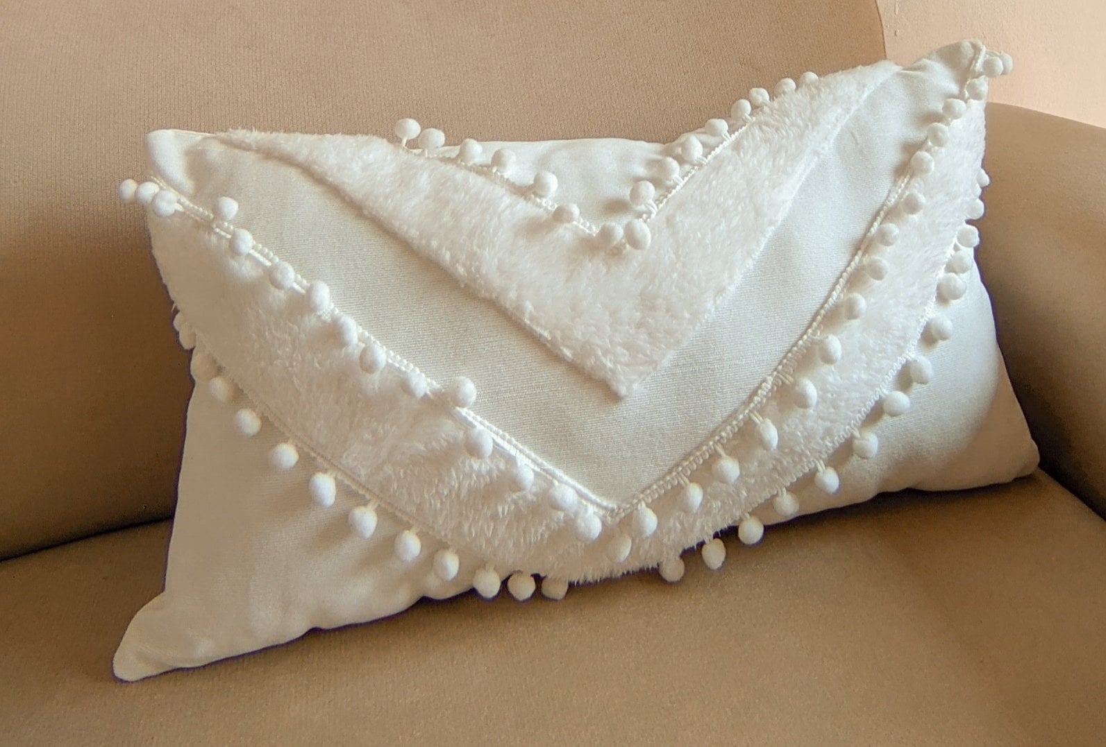 FUNDA ZARA ALMOHADAS.PE NÓRDICO 55CM BLANCO MATE ALMOHADA NORDICO FIESTA POMPONES - 2