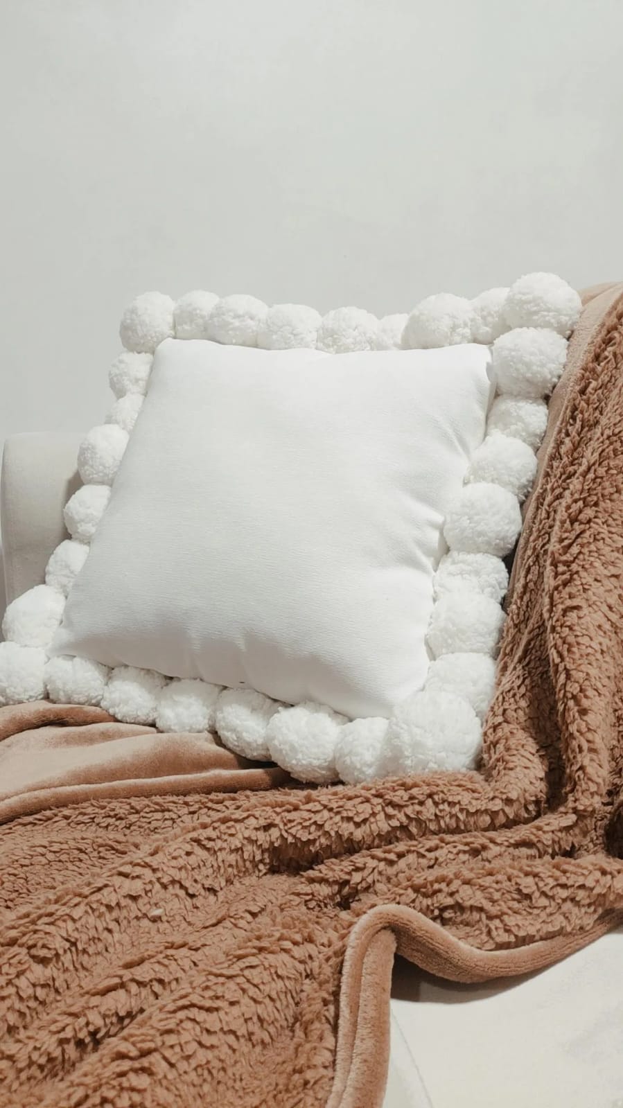 COJÍN DECORATIVO ZARA ALMOHADAS.PE NORDICO 50X50CM PERLA - 6