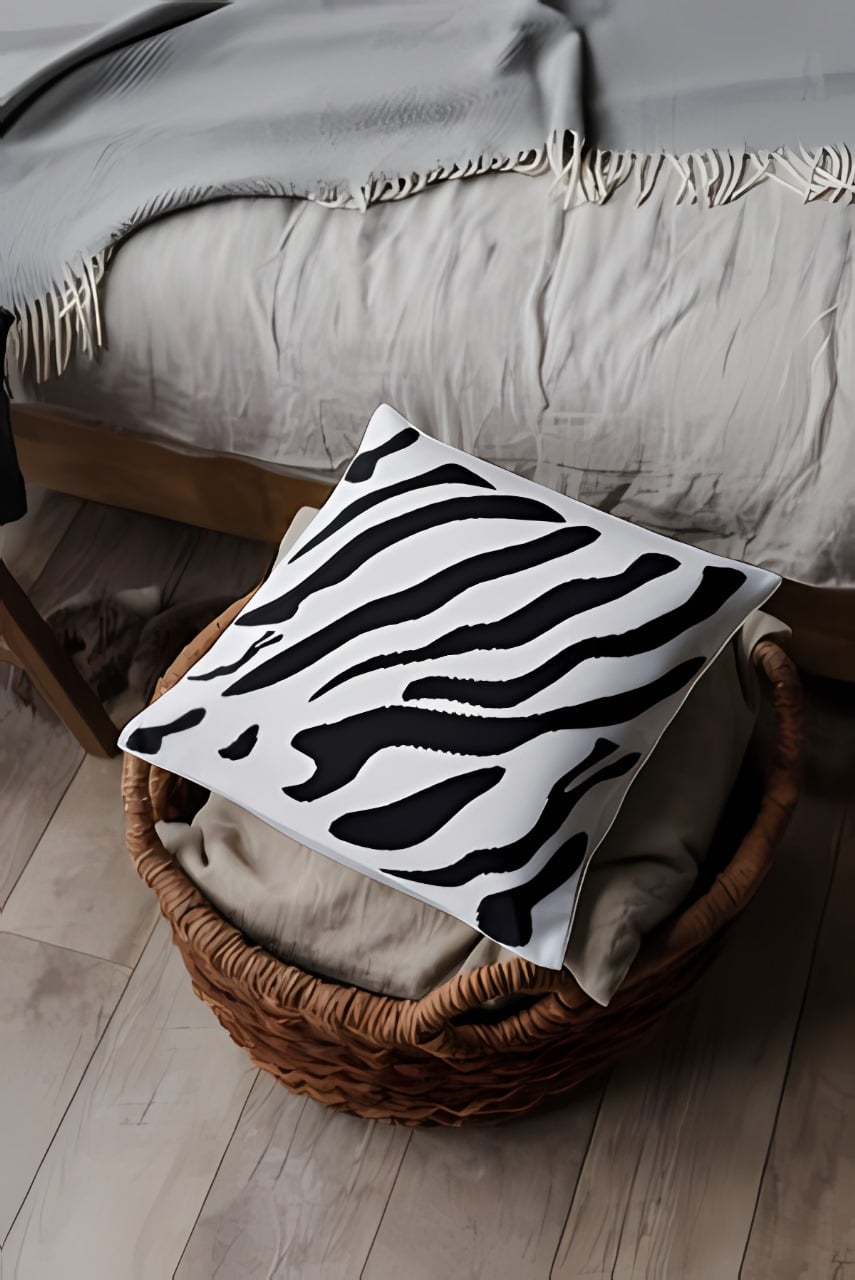 FUNDA ZARA ALMOHADAS.PE MINIMALISTA 40X40CM NEGRO ANIMAL PRINT - 3