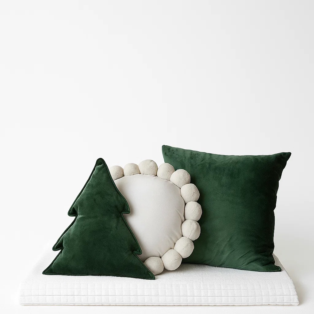 SET NAVIDEÑO 3 COJINES + 1 MANTA ESTILO NÓRDICO VERDE 45X45 ZALMOHADAS - 1