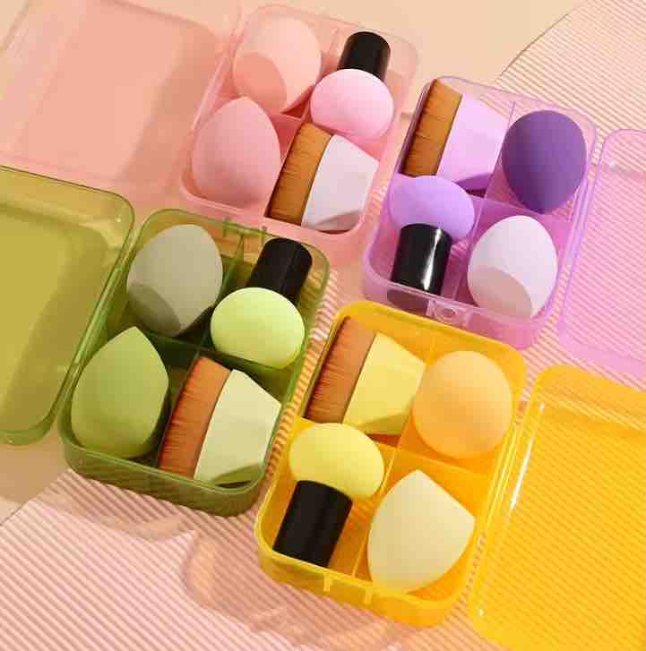 ESPONJAS BLENDER Y BROCHA MAQUILLAJE SET PROFESIONAL CON ESTUCHE PORTÁTIL 4 PIEZAS - 4