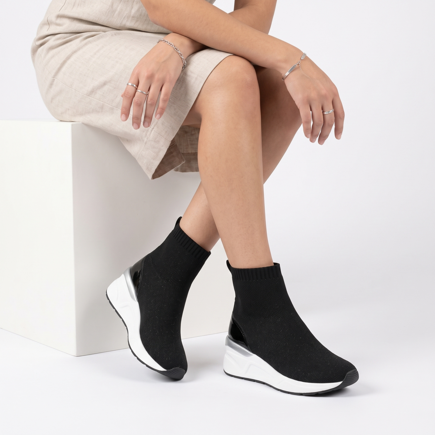 ZAPATILLA MUJER STHEF TRENDY NEGRO CON BLANCO 7602 COLOR 1097573 - 6