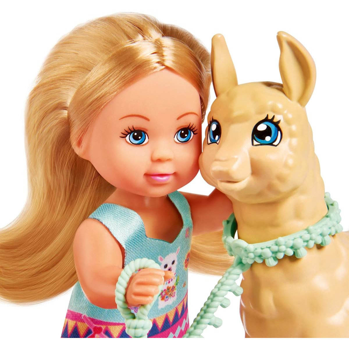 MUÑECA EVI LOVE CON TRAJE TÍPICO DE ALPACA CON VESTIMENTA TRADICIONAL - 4