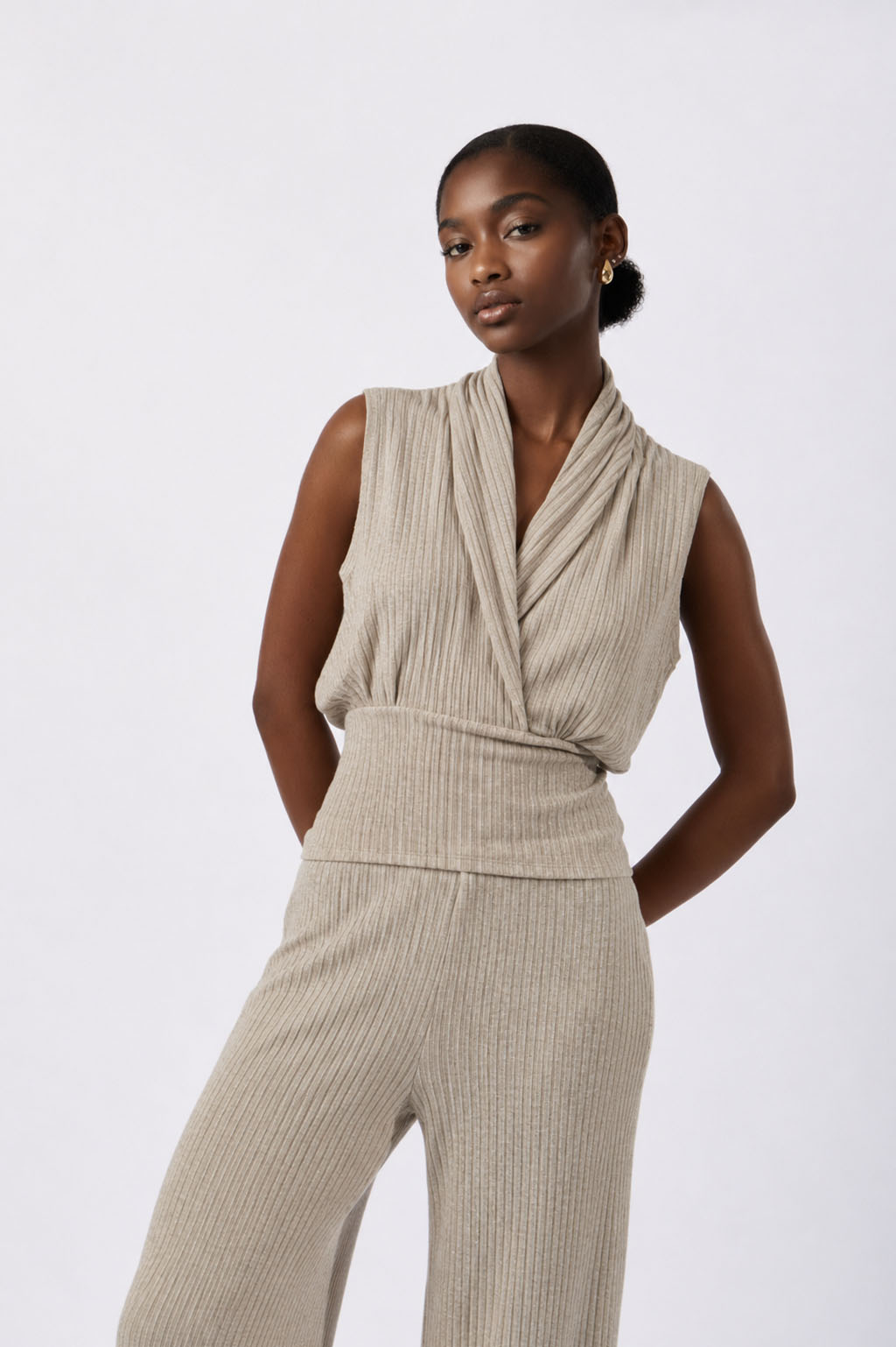TOP ESCOTE SOLAPA - 1