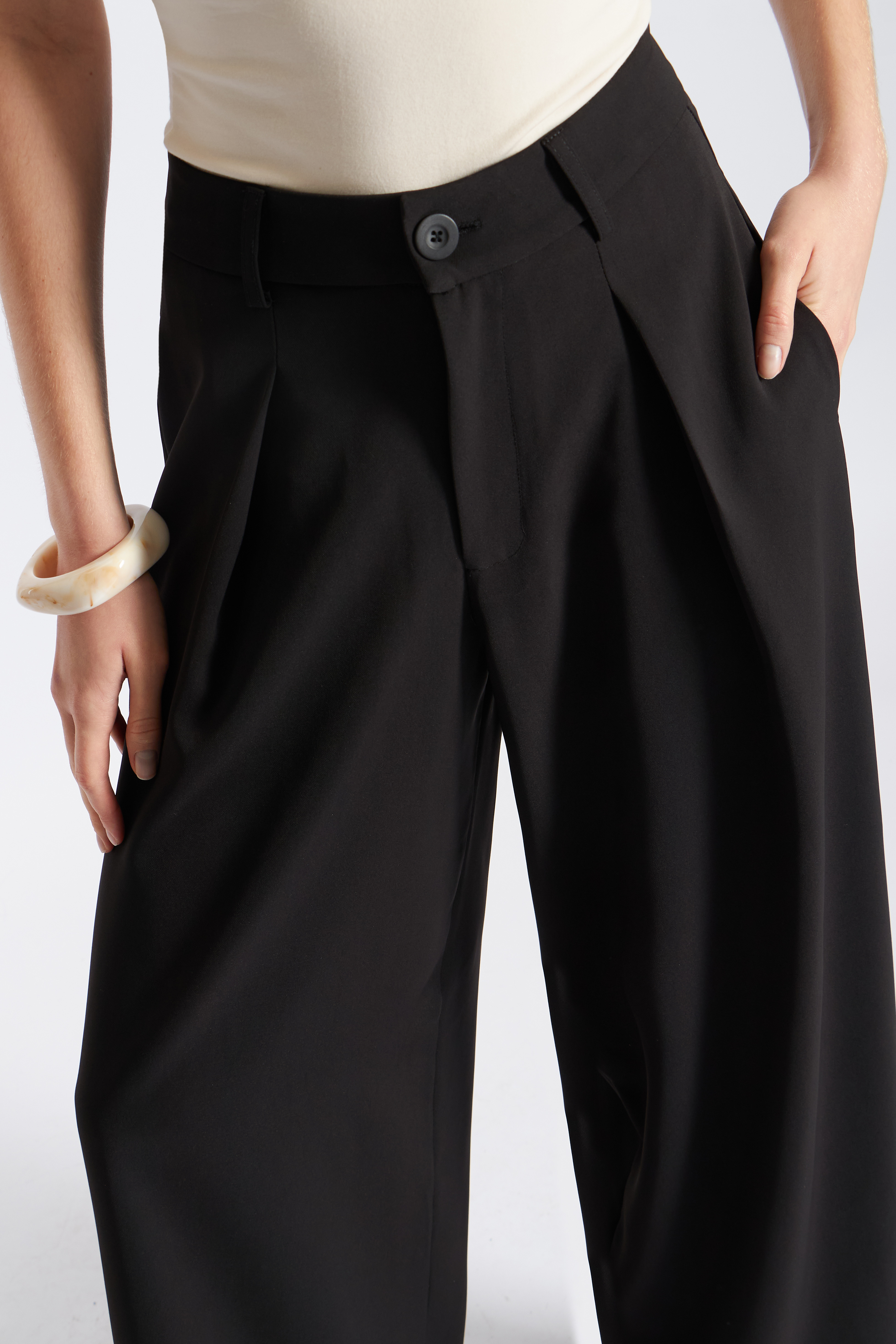 PANTALÓN TAILORED ANCHO PLIEGUES - 2