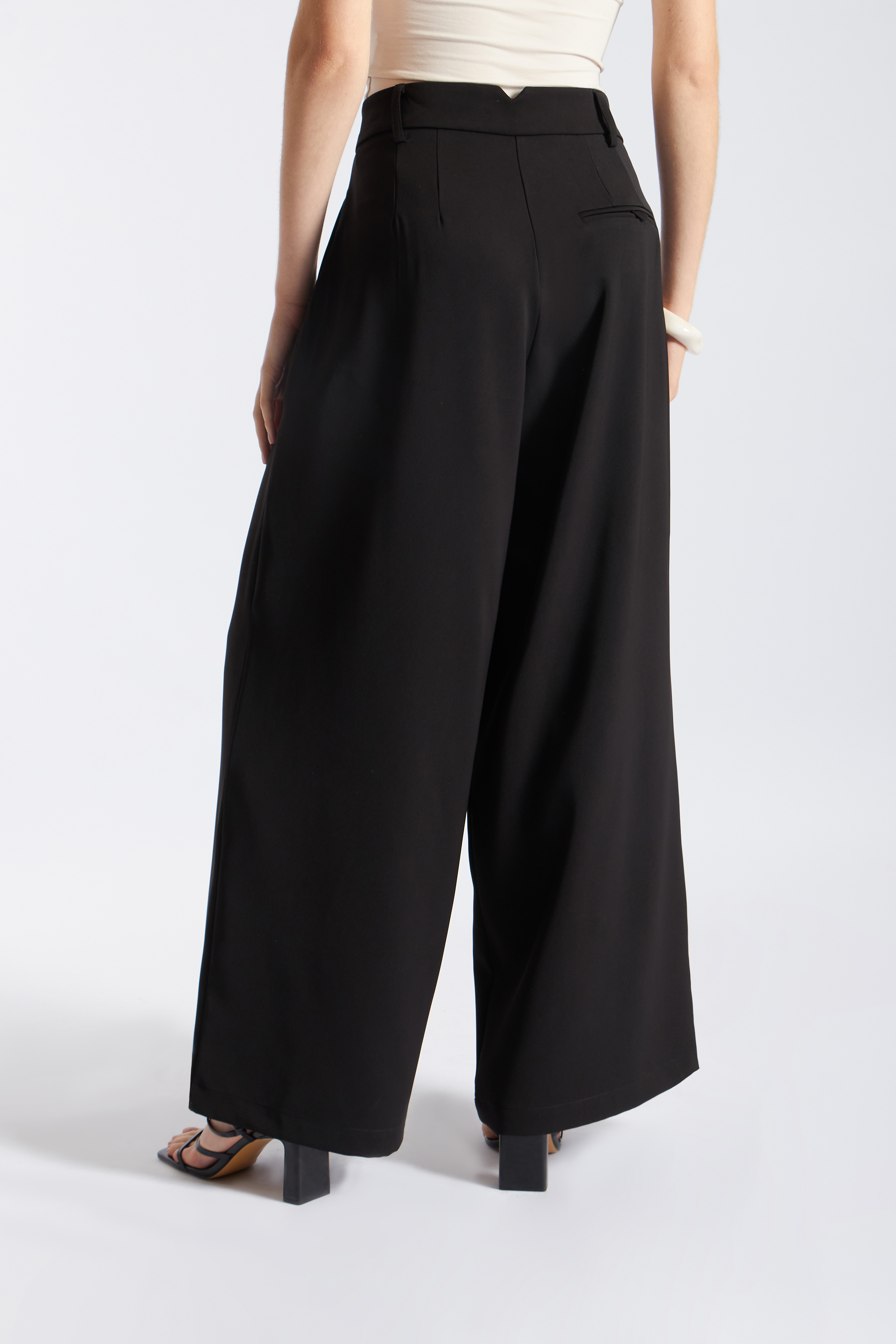 PANTALÓN TAILORED ANCHO PLIEGUES - 3
