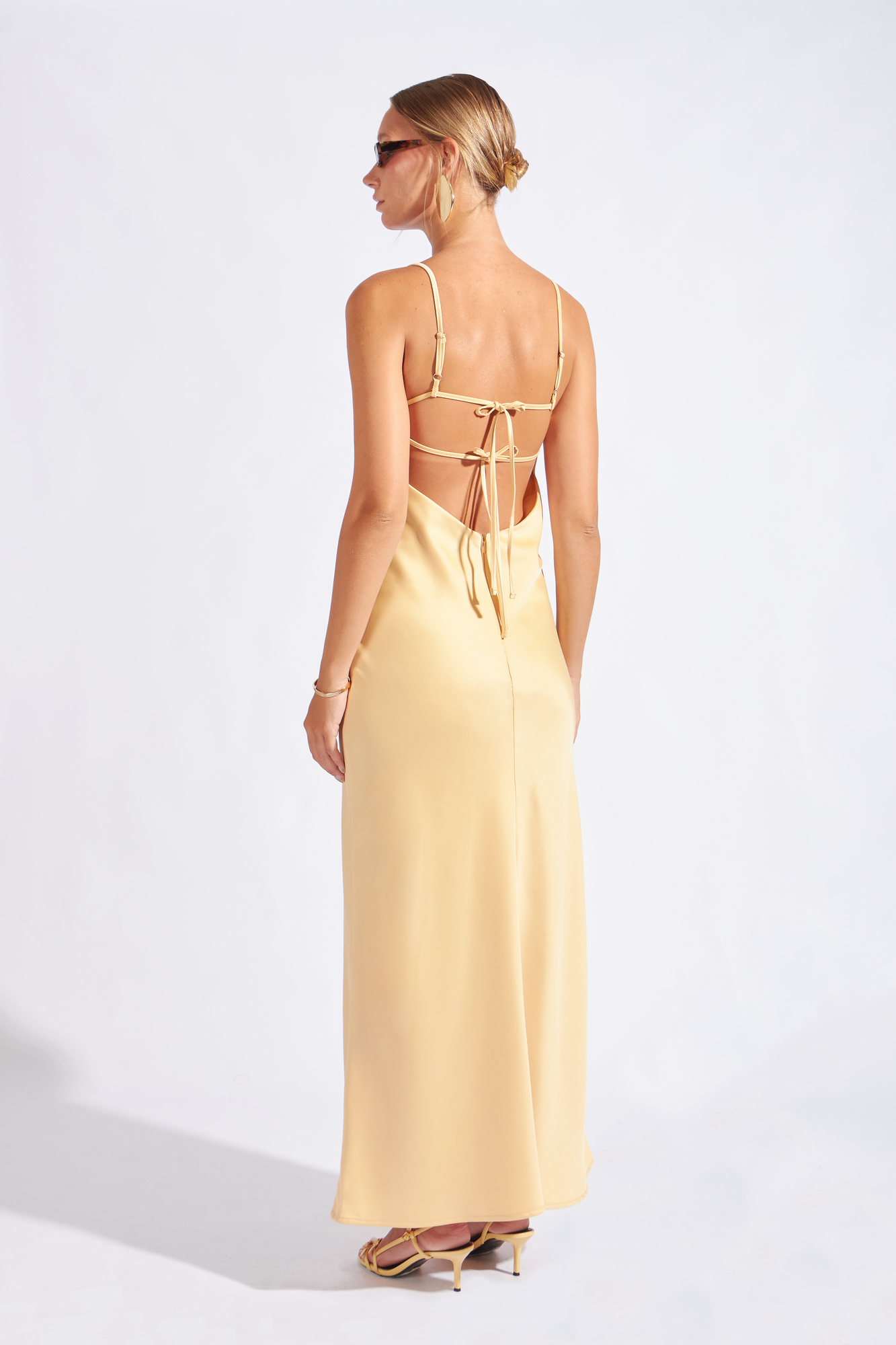 VESTIDO FLUIDO ESCOTE V - 4