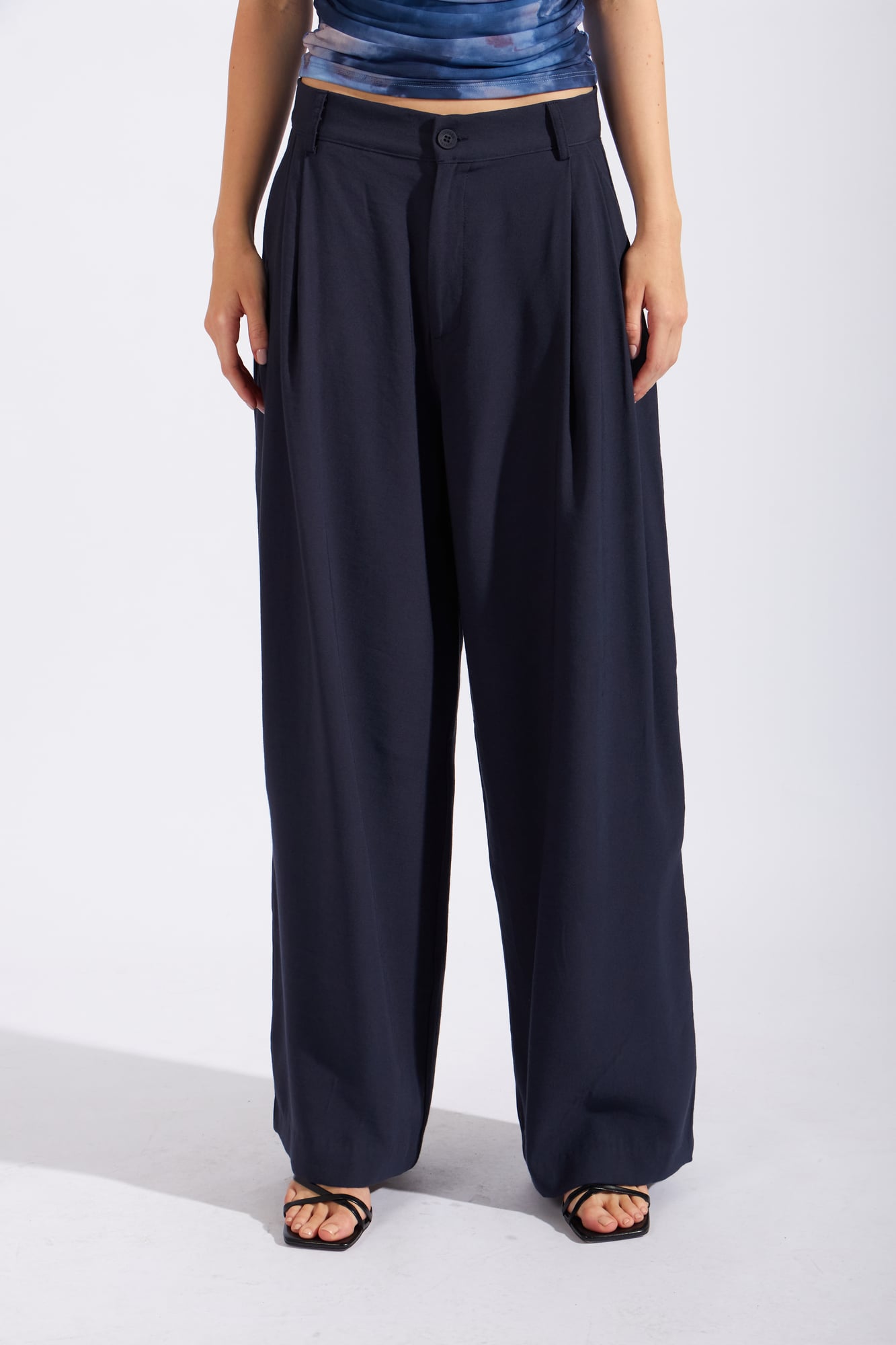 PANTALÓN FLUIDO PLIEGUE - 1