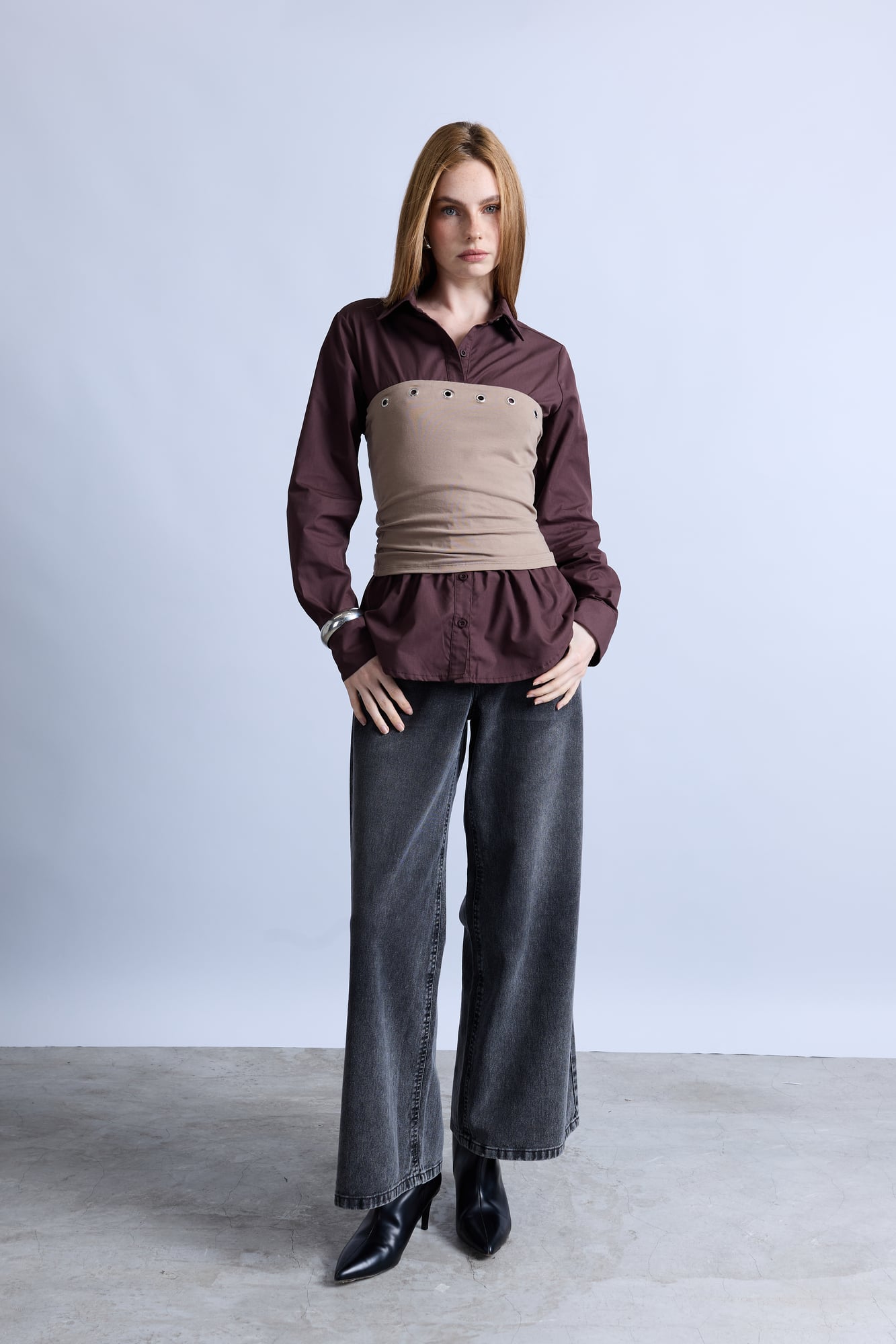 TOP STRAPLESS OJALILLOS - 2