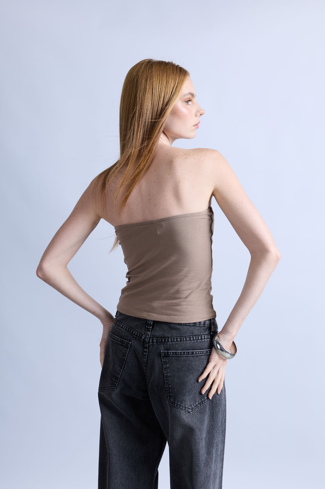 TOP STRAPLESS OJALILLOS - 4