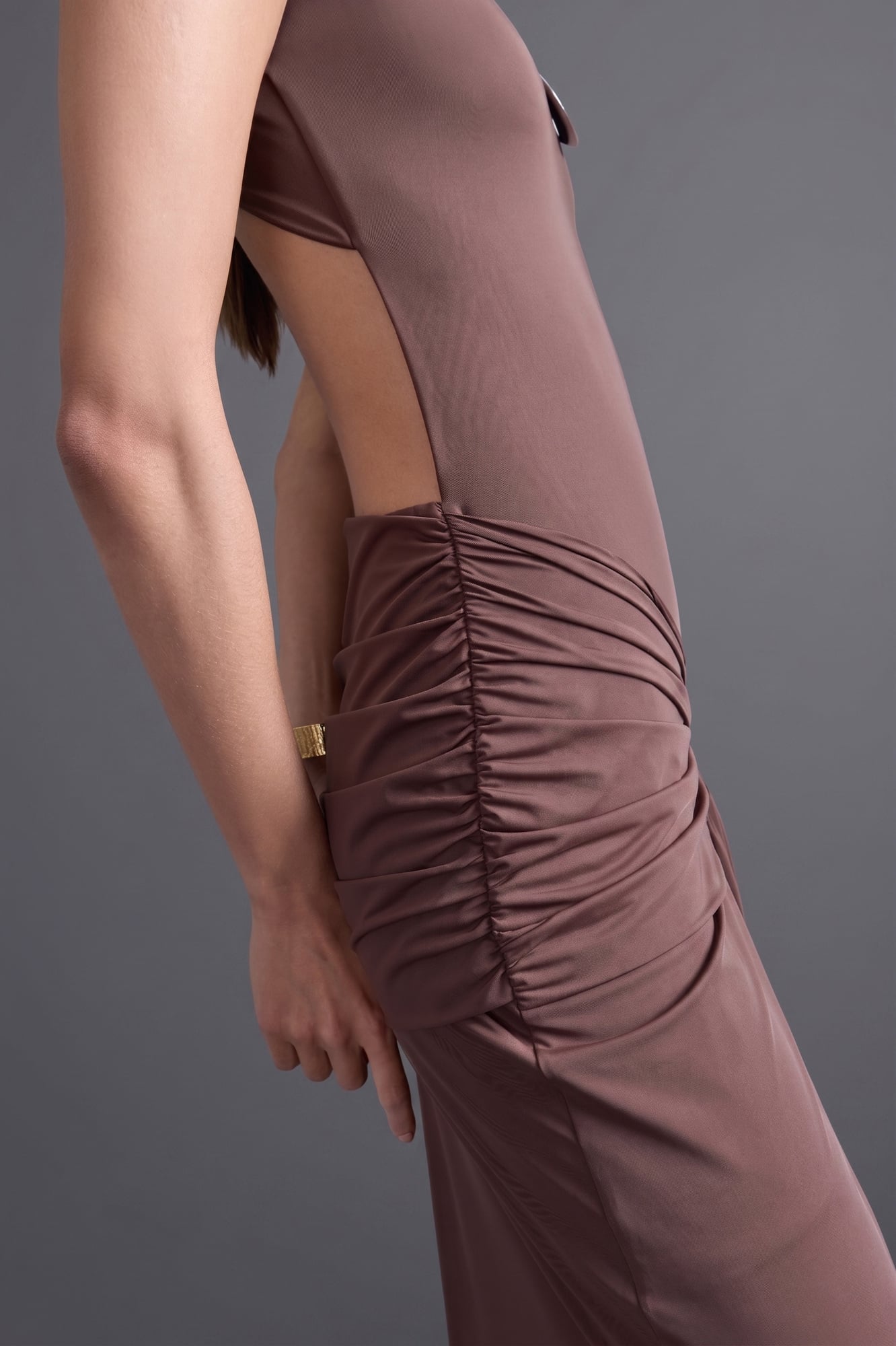 VESTIDO DRAPEADO CON CAÍDA - 3