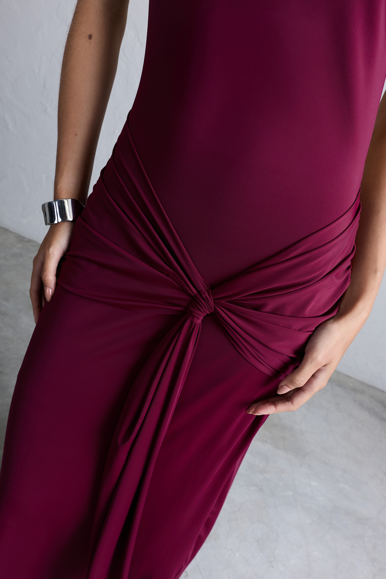 VESTIDO DRAPEADO CON CAÍDA - 4