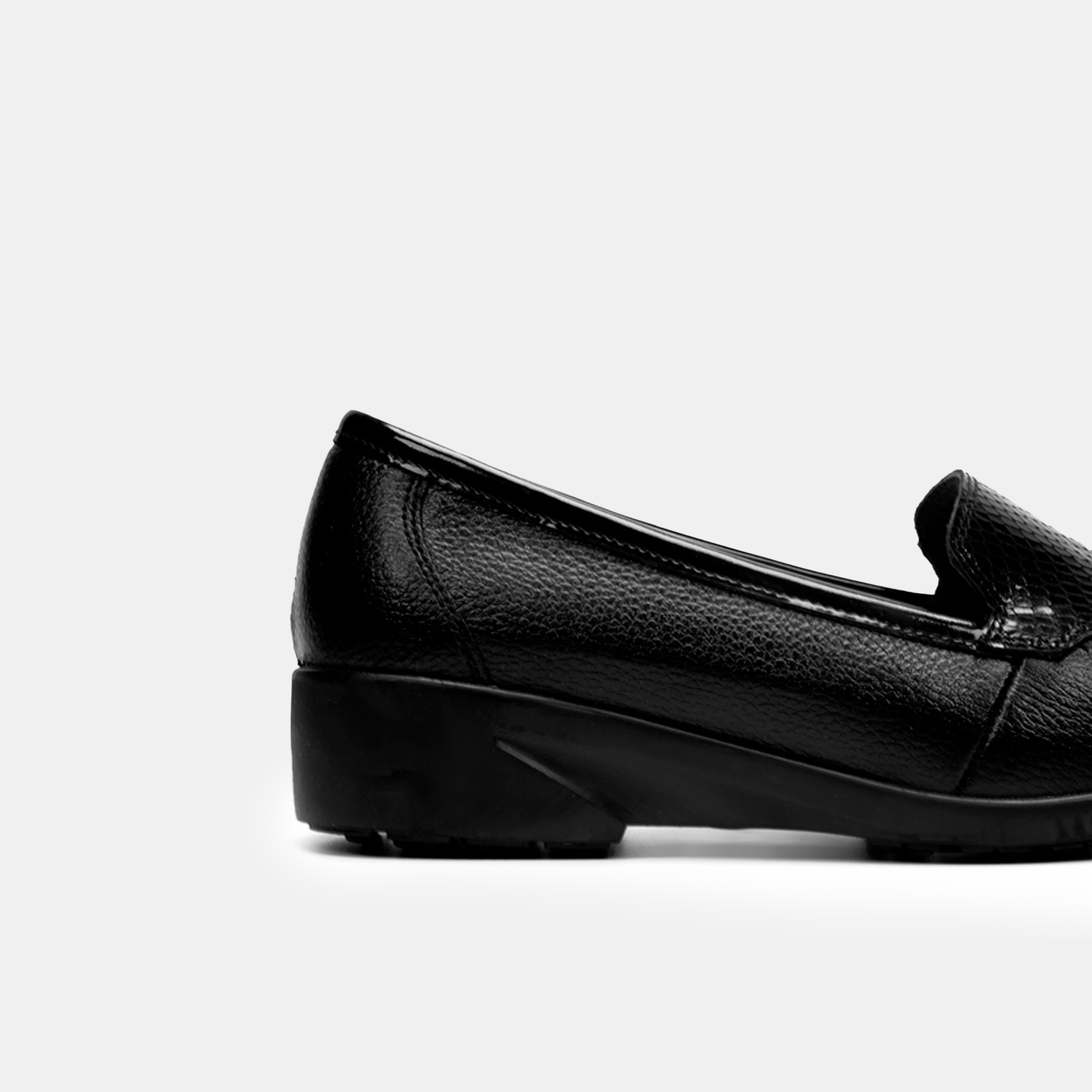 MOCASINES MUJER BATA CUERO NEGRO CASUALES COMFIT - 4