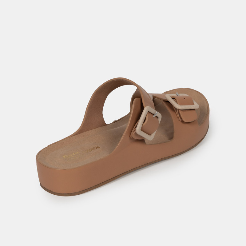 SANDALIAS MUJER BATA MARRÓN CASUALES COMFIT - 4