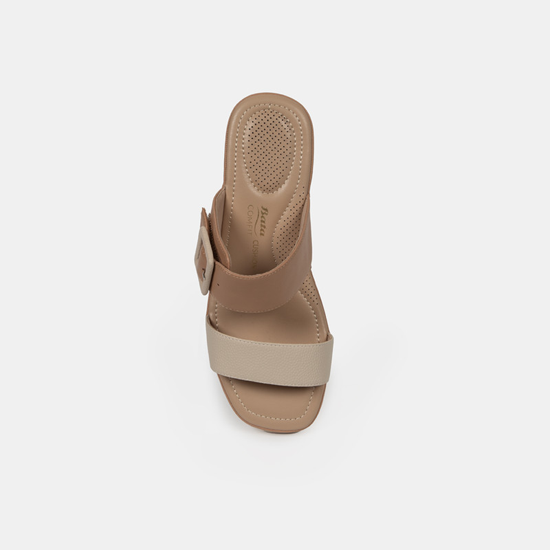 SANDALIAS MUJER BATA MARRÓN CASUALES COMFIT - 4