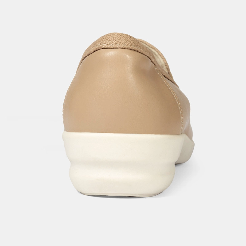 MOCASINES MUJER BATA BEIGE CASUALES COMFIT - 4