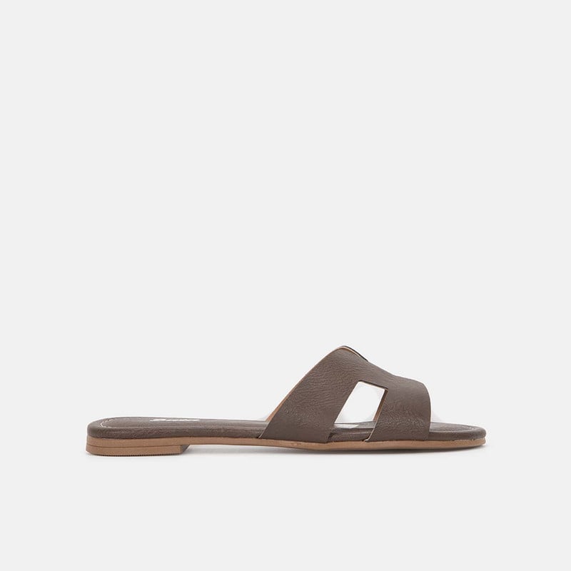 SANDALIAS CASUALES MUJER BATA MARRÓN - 1