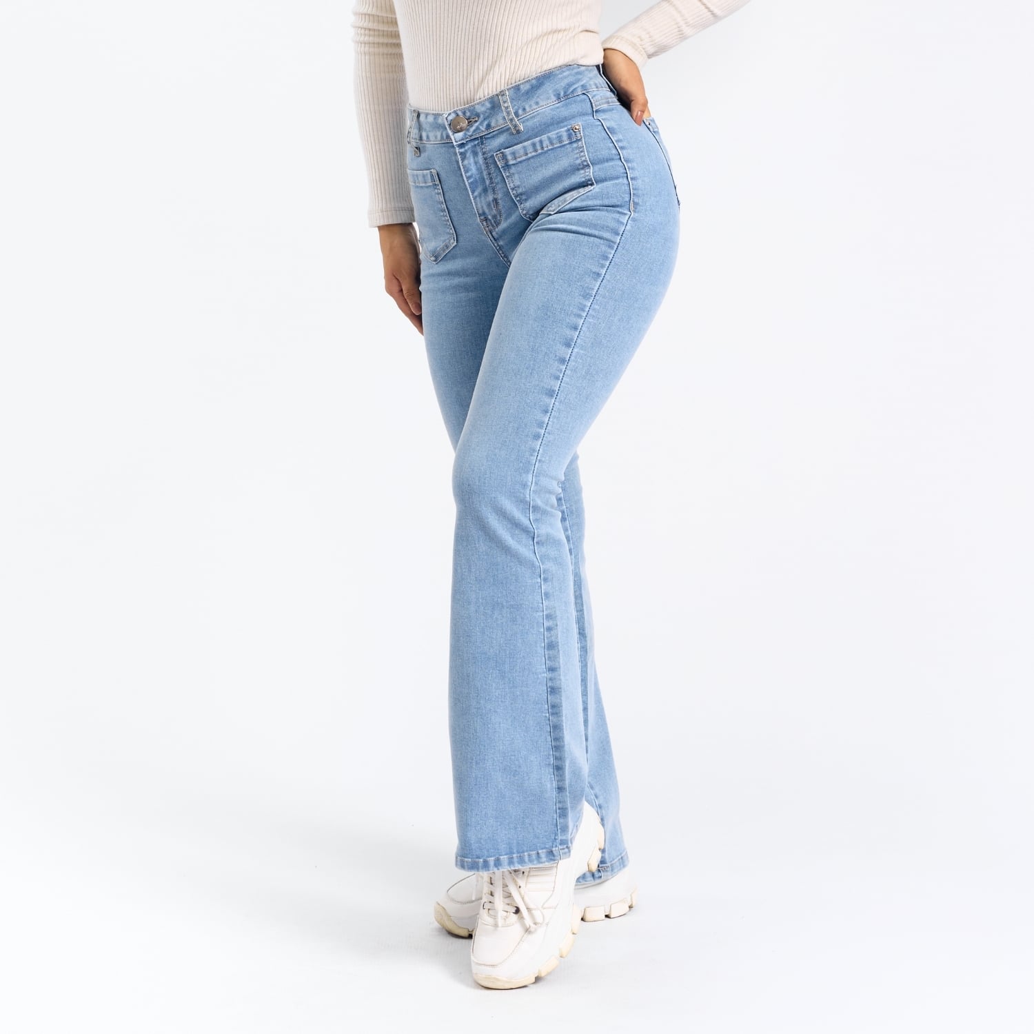JEAN FLARE MUJER PARADA111 JANDYX - 3
