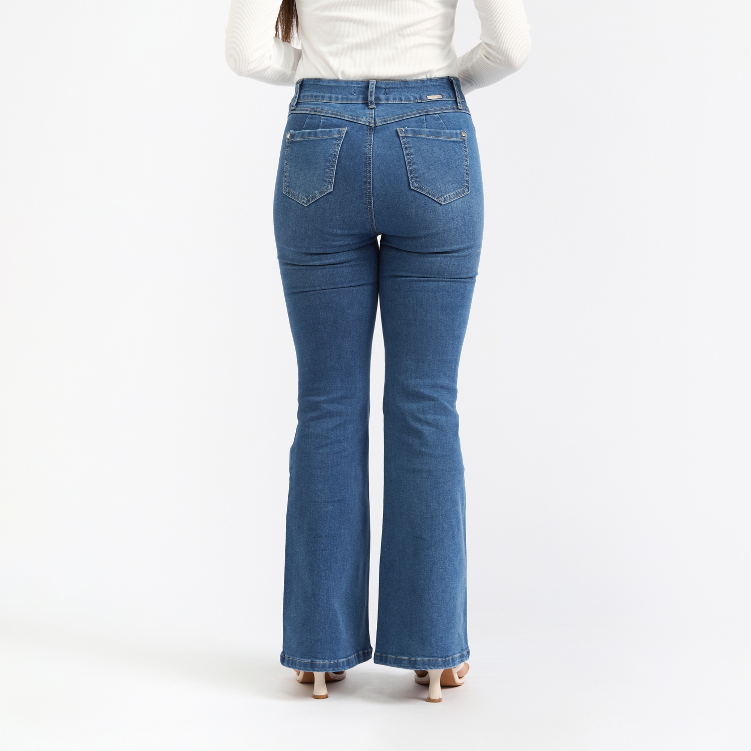 JEAN FLARE MUJER PARADA111 JANDYX - 3