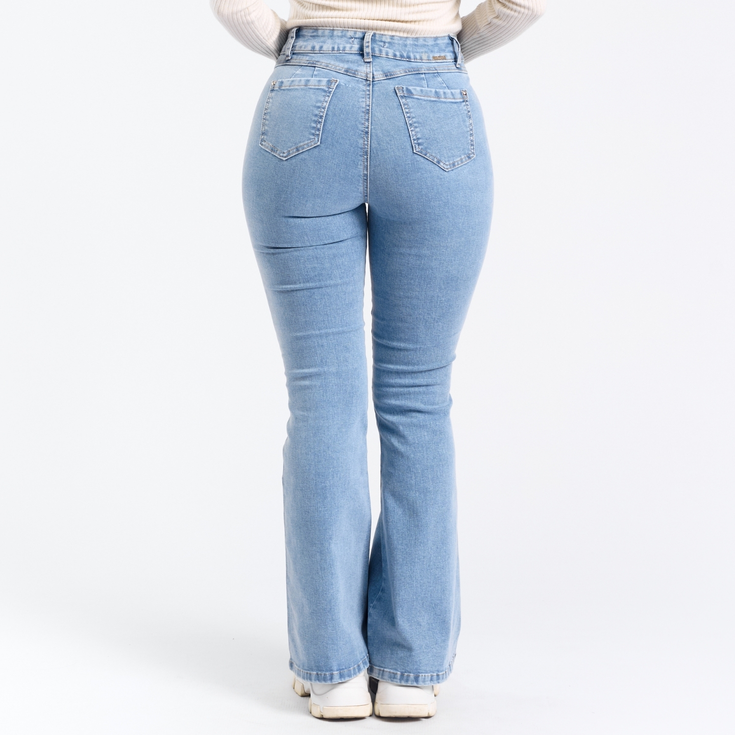 JEAN FLARE MUJER PARADA111 JANDYX - 4